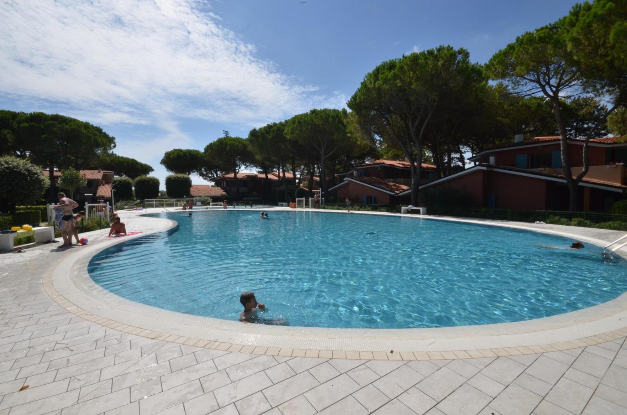 Villaggio Euro Residence Club 比比翁 外观 照片